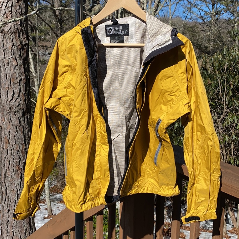RED LEDGE Yellow Lightweight Rain Jacket